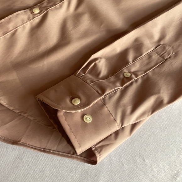 Men’s Pink Dressshirt - Picture 3 of 4